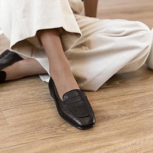 Dear Frances Black Croc-Embossed Loafers